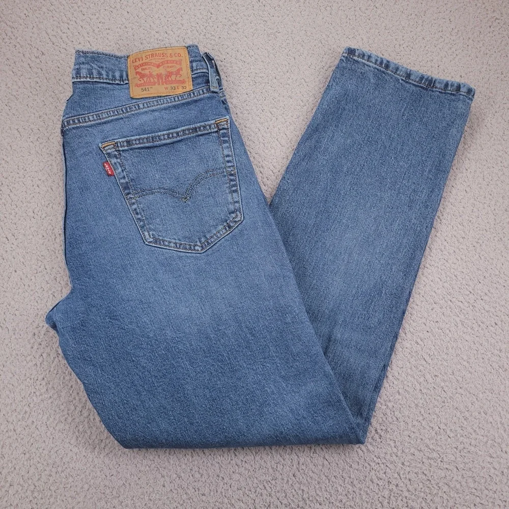 LEVIS 541 Jeans Mens Size 33x32 Athletic Fit Slim Leg Medium Wash Stretch Denim